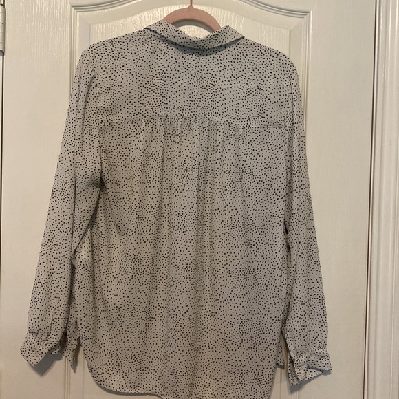 H&M POLKA DOT BUTTON UP - Picture 10 of 11